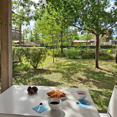 Apartment Ground Floor On Lakeside Parentis-en-Born